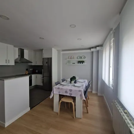 Cancela, Super Luminoso Y Bien Situado A Coruña