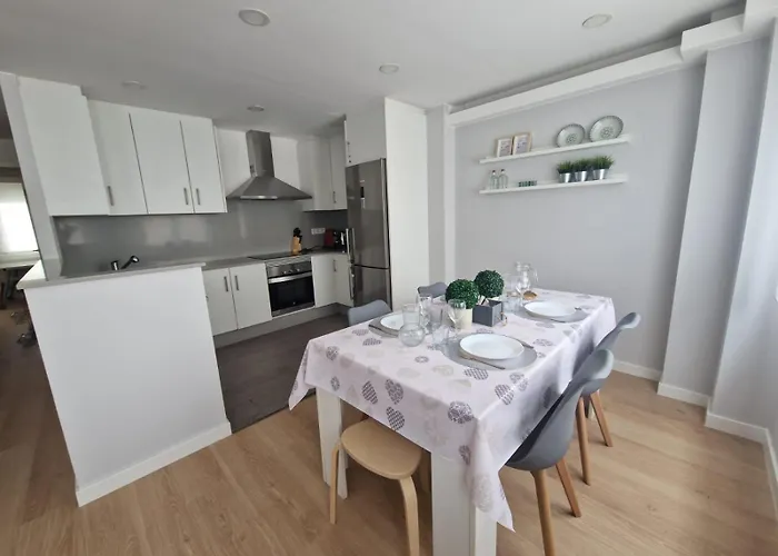 Cancela, Super Luminoso Y Bien Situado Apartment *